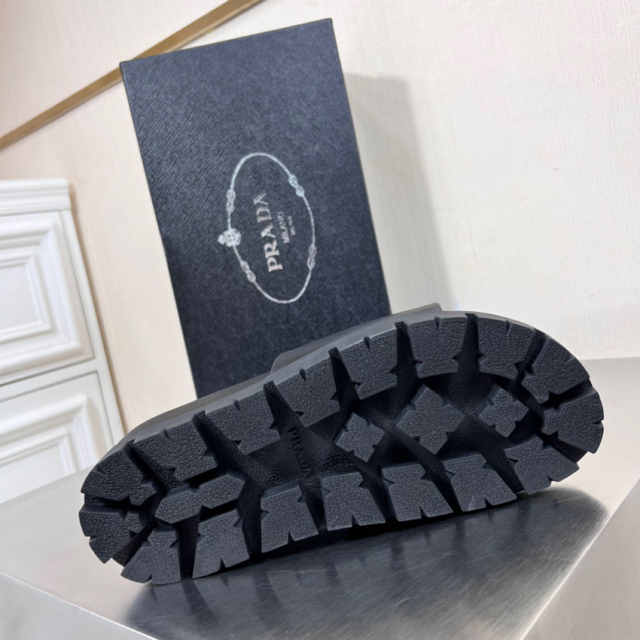 Prada Logo printed slippers - PerfectKickZ