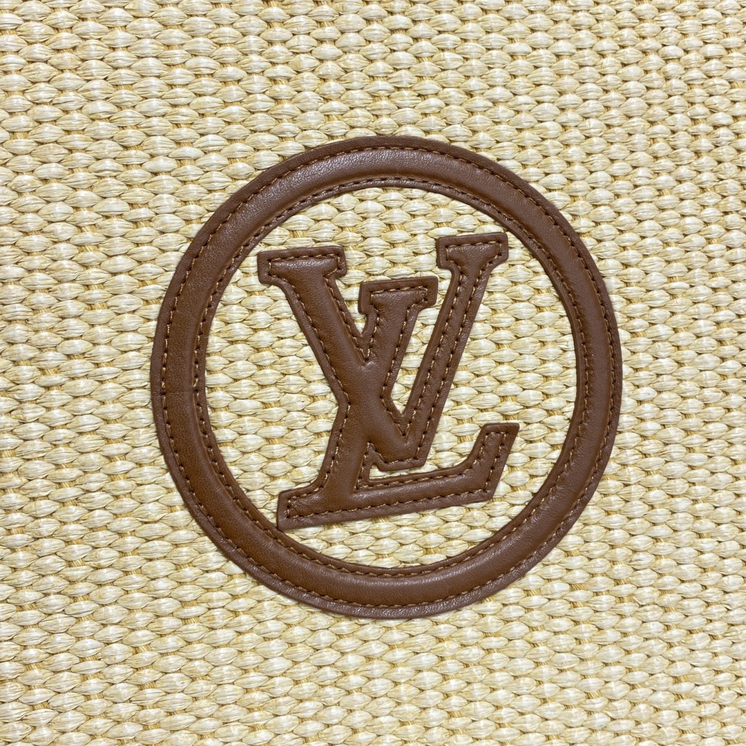 Louis Vuitton Toiletry Pouch On Chain  M81366 (26-20-5cm) - 
