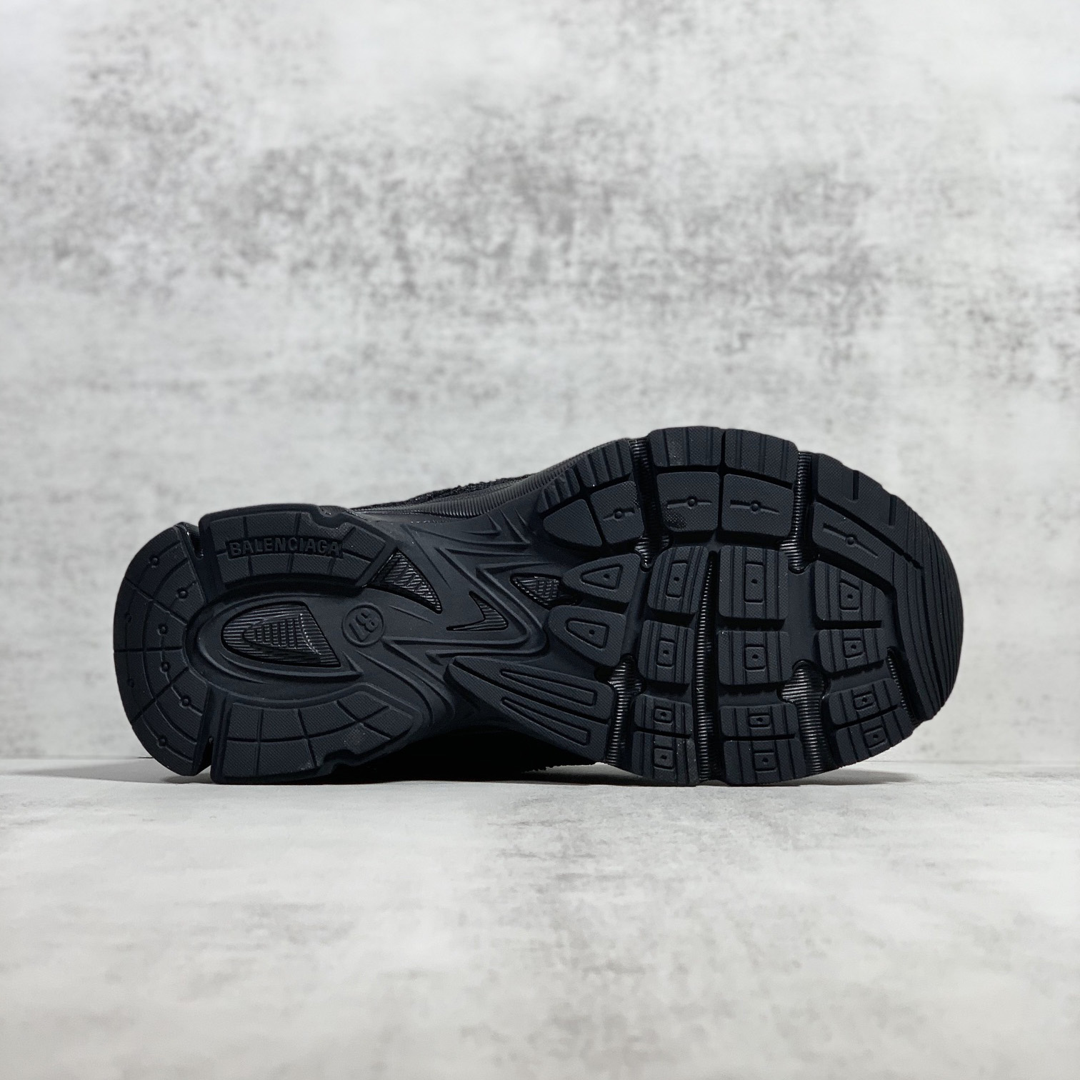 Balenciaga Men's Phantom Sneaker Washed In Black - PerfectKickZ