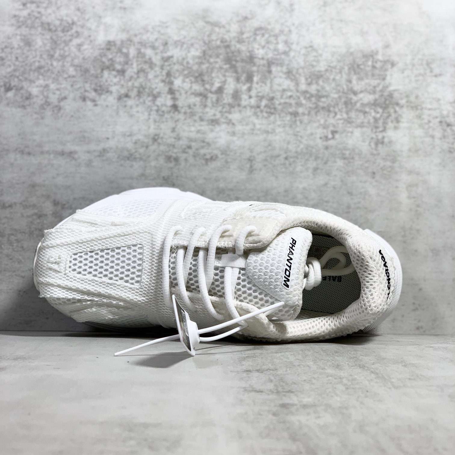Balenciaga Men's Phantom Sneaker Washed In White - PerfectKickZ