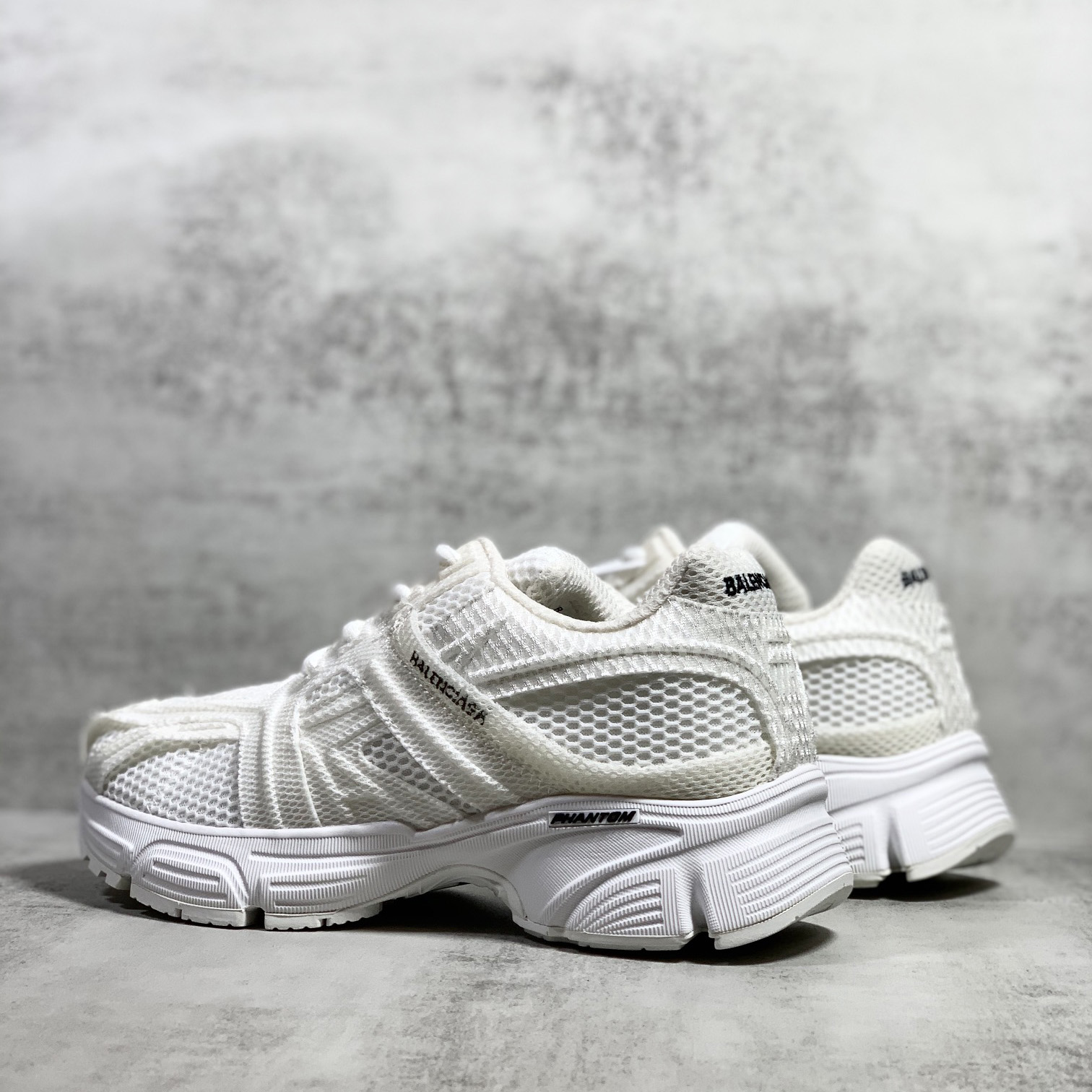 Balenciaga Men's Phantom Sneaker Washed In White - PerfectKickZ