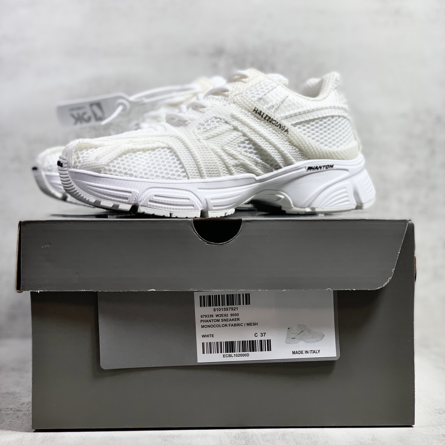 Balenciaga Men's Phantom Sneaker Washed In White - PerfectKickZ