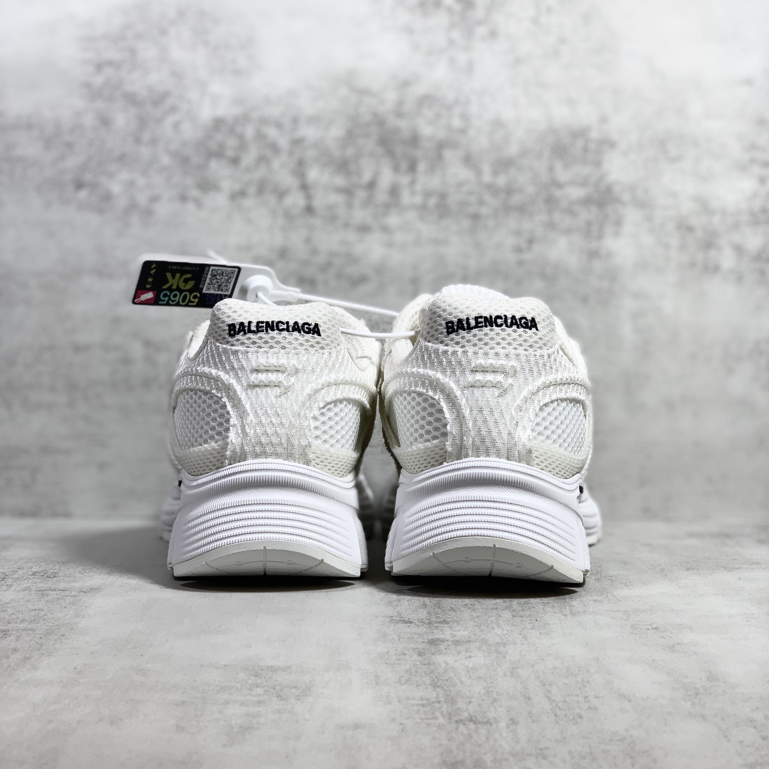 Balenciaga Men's Phantom Sneaker Washed In White - PerfectKickZ
