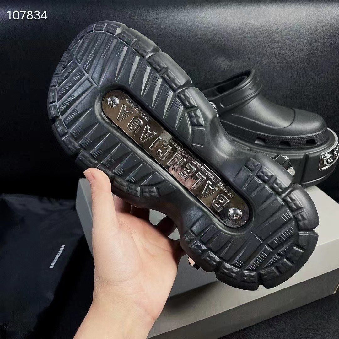 Balenciaga HardCrocs™ Sandal In black Rubber - PerfectKickZ