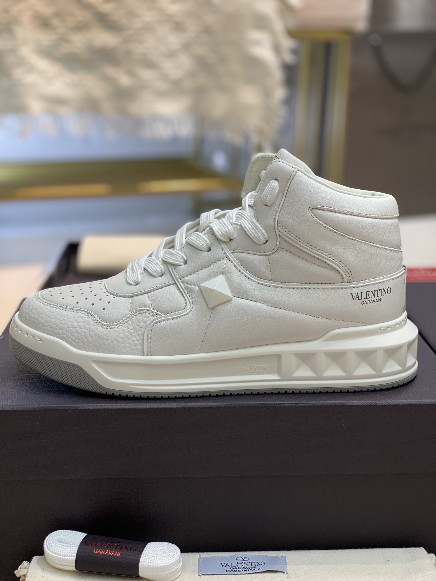 Valenti One Stud Mid-Top Nappa Sneaker - PerfectKickZ
