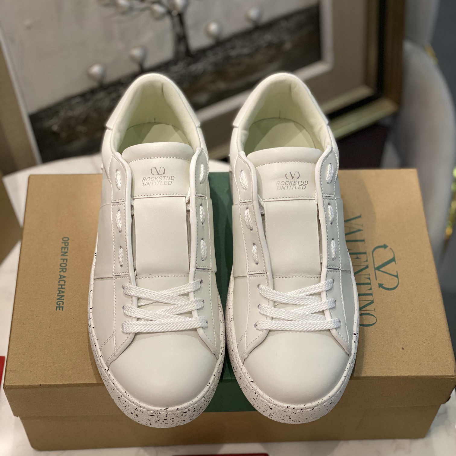 Valenti  Open For A Change Sneaker In Bio-Based Material In White - 