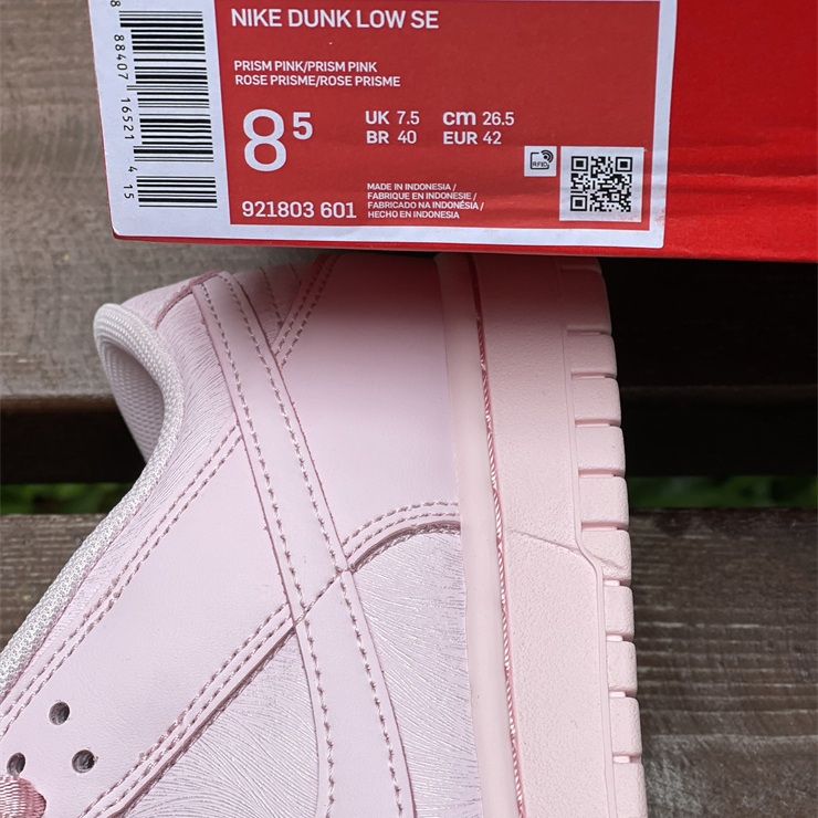 NIKE Dunk Low SE (GS) Sneaker    921803-601 - 