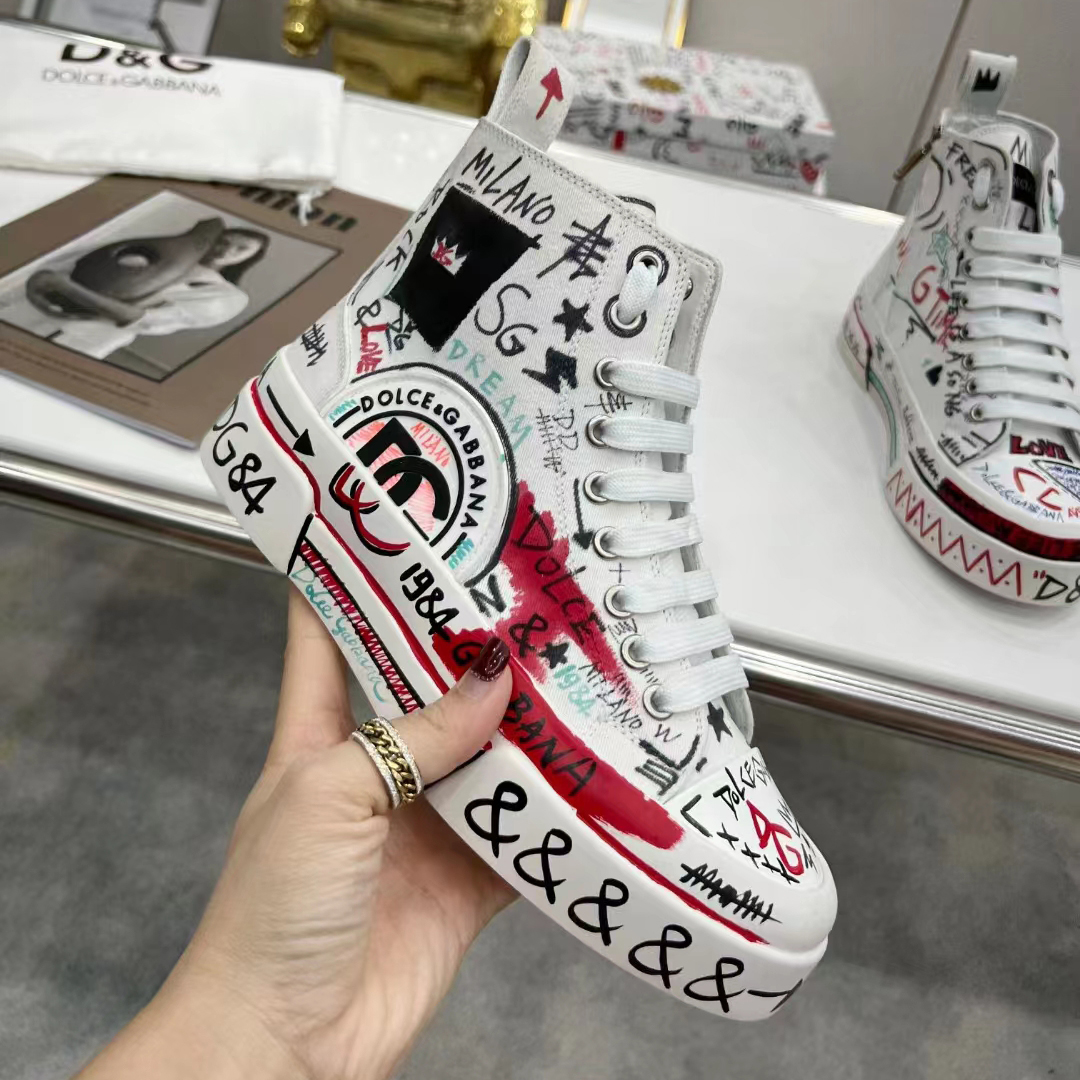 Dolce & Gabbana Hand-Painted Graffiti Canvas Portofino Light Mid-Top  Sneakers - PerfectKickZ