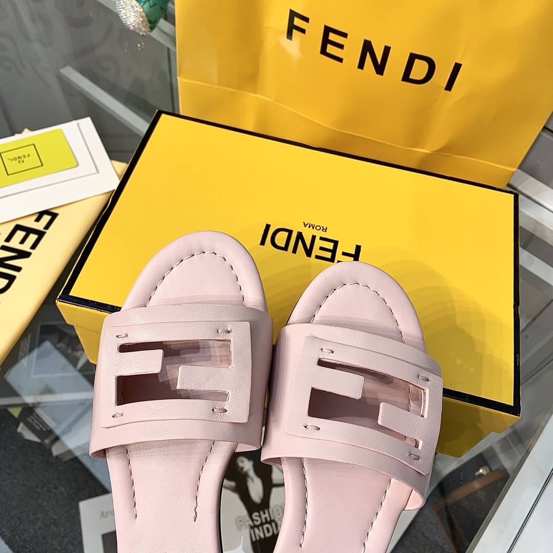 Fendi Signature Pink Leather Slides - PerfectKickZ