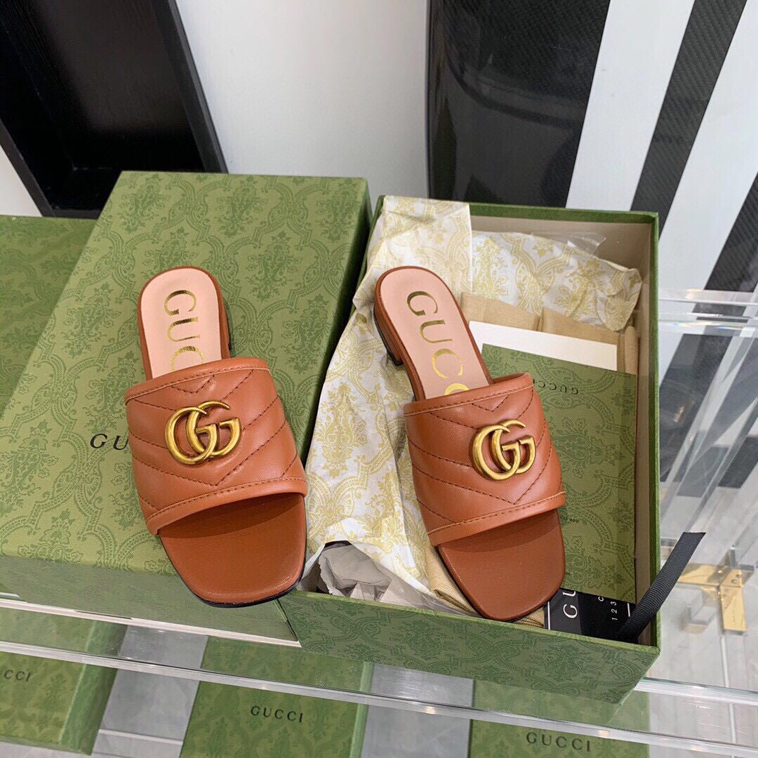 Gucci Women's Slide With Double G - PerfectKickZ