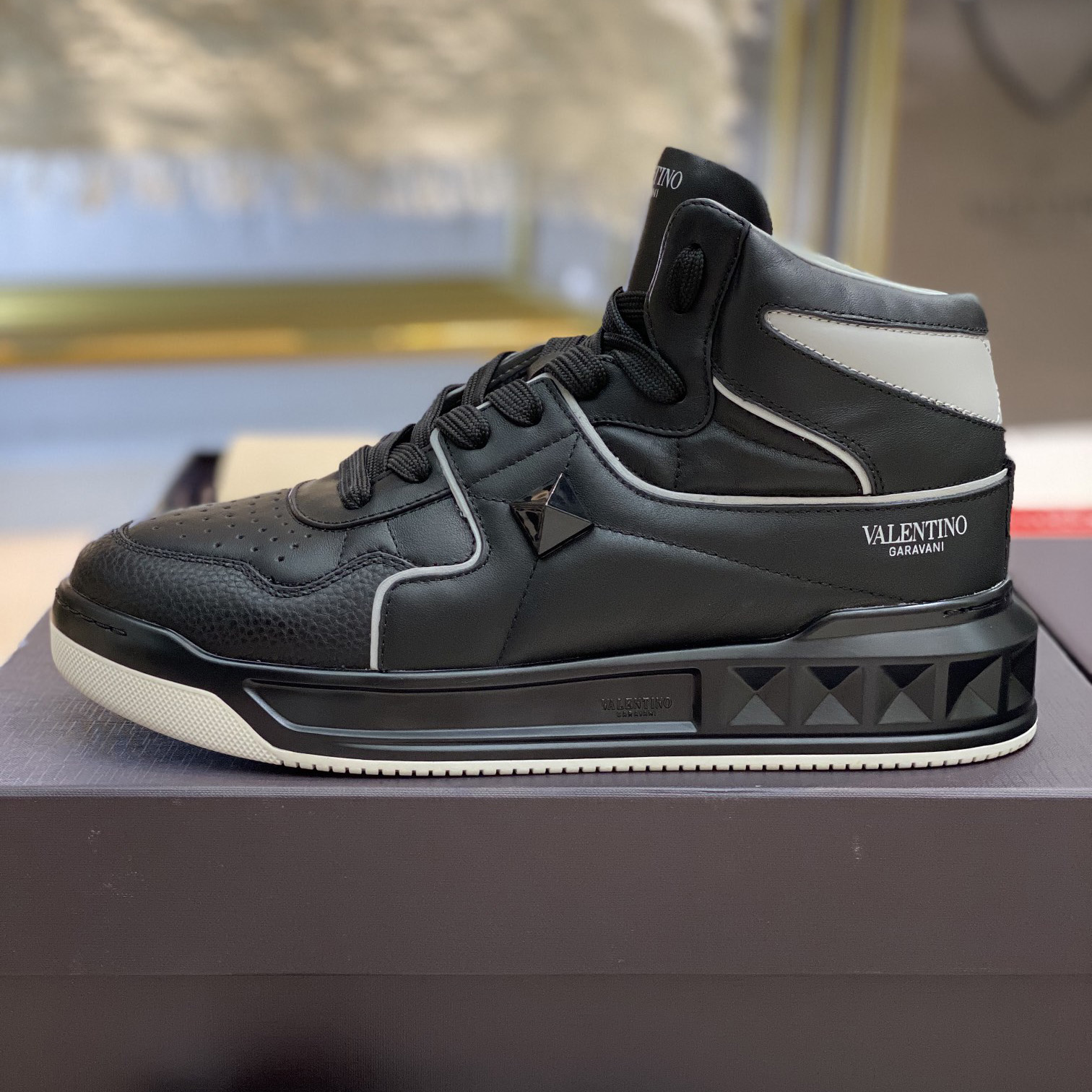 Valenti One Stud Mid-Top Nappa Sneaker - PerfectKickZ