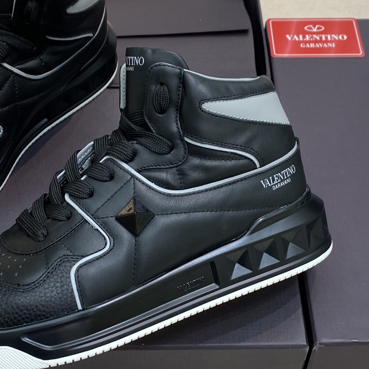 Valenti One Stud Mid-Top Nappa Sneaker - PerfectKickZ