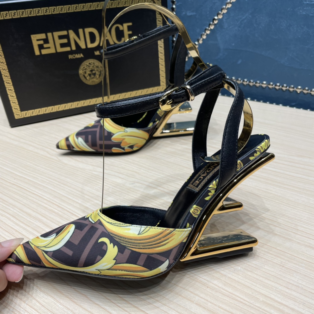 Fendi x Versace Fendace Printed Silk High-Heeled Slingbacks - 