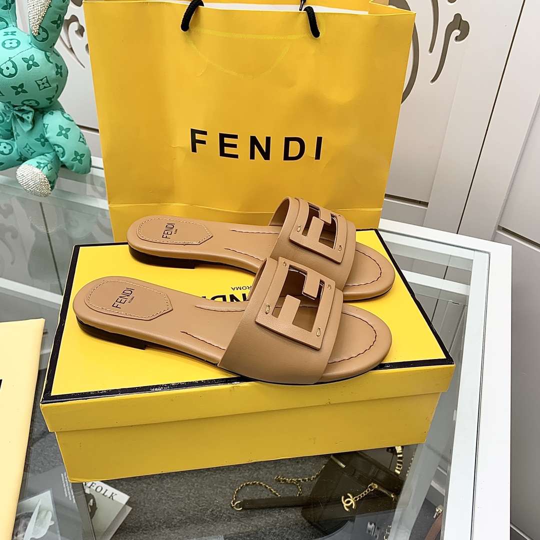 Fendi Signature Brown Leather Slides - PerfectKickZ