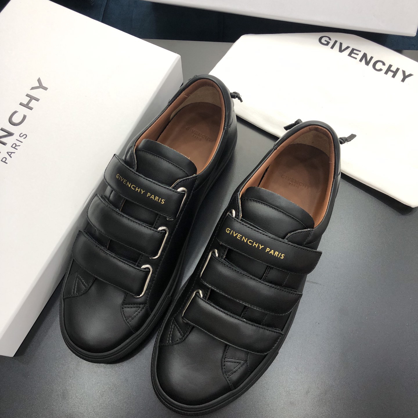 Givenchy Urban Leather Sneakers - 