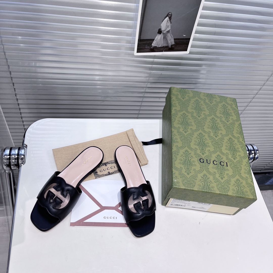 Gucci Women's GG Slide Sandal - PerfectKickZ