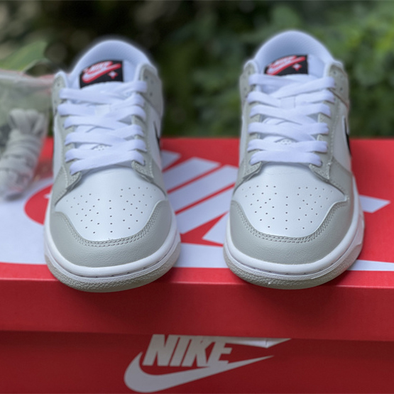 Nike SB Dunk Low  Sneaker     DR9654 001 - PerfectKickZ