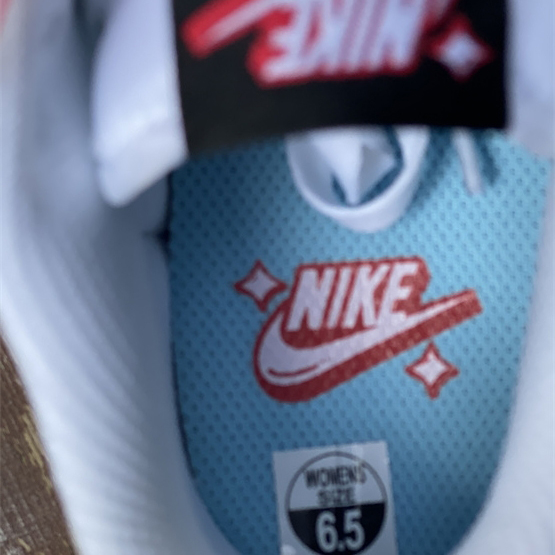 Nike SB Dunk Low  Sneaker     DR9654 001 - PerfectKickZ