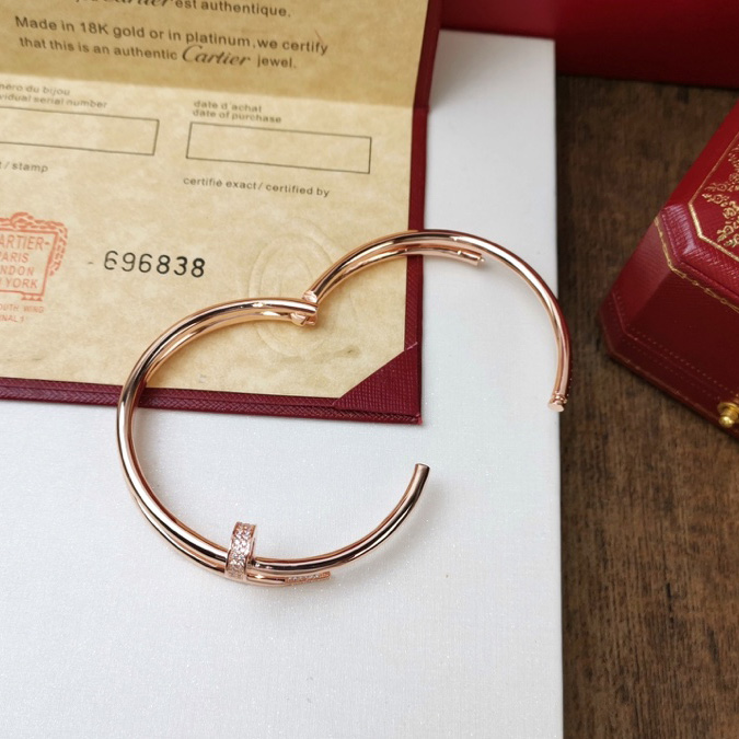 Cartier Juste Un Clou Bracelet - PerfectKickZ