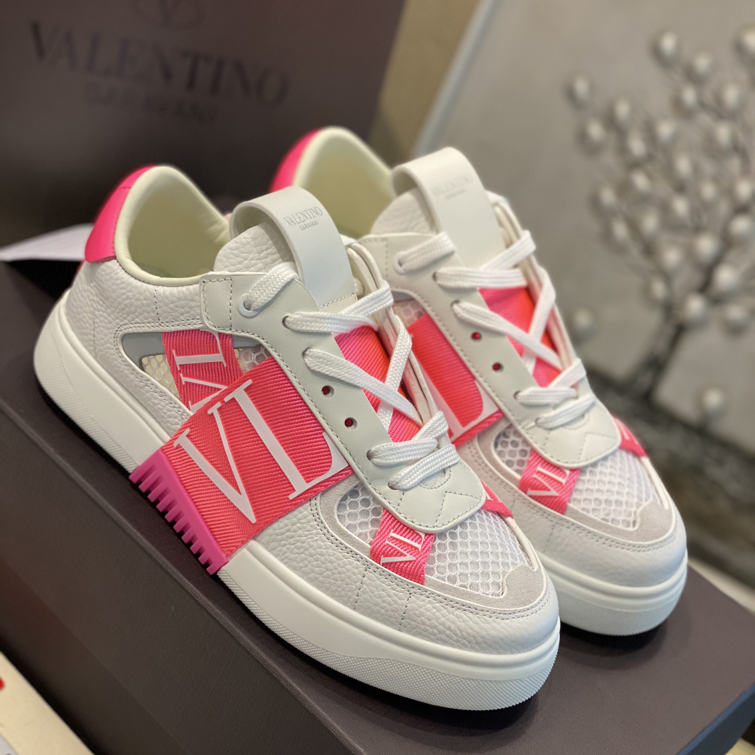 Valenti Low-Top Calfskin And Mesh VL7N Sneaker With Bands - PerfectKickZ