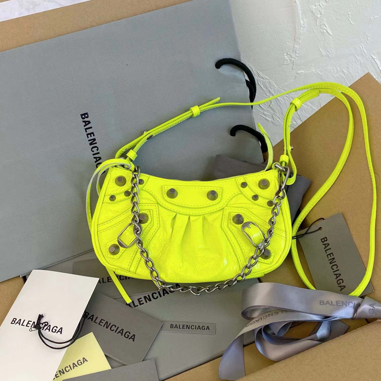 Balenciaga Le Cagole Shoulder Bag(21-13-4cm) - PerfectKickZ