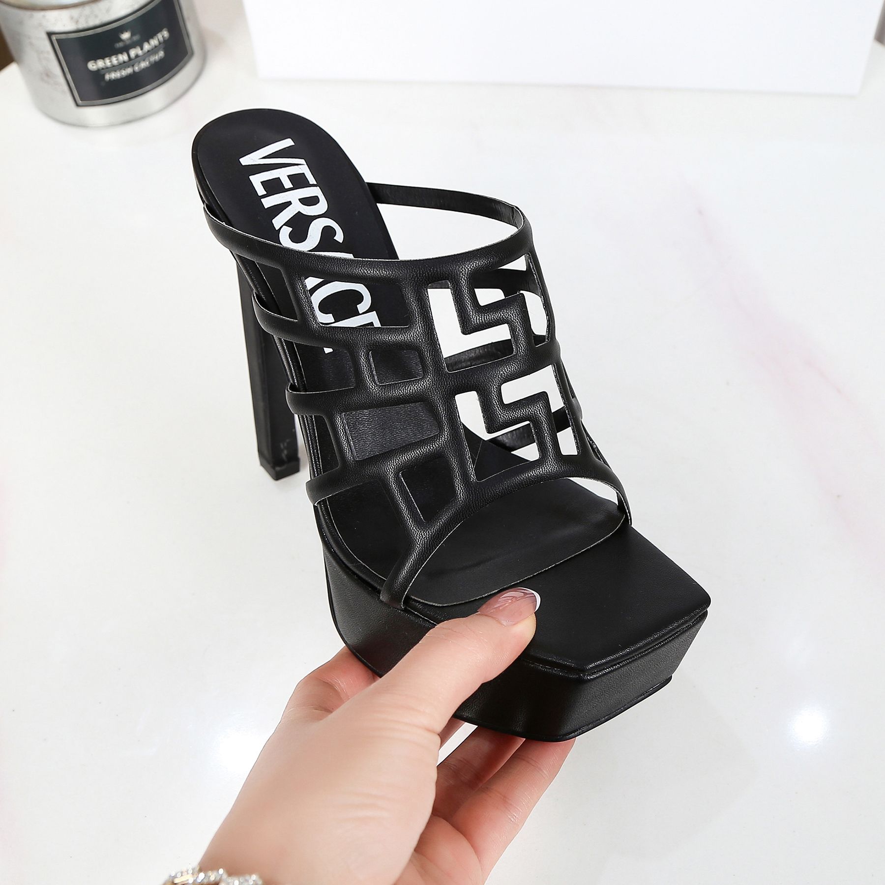 Versace Greca Maze Platform Sandals （13.5cm） - PerfectKickZ