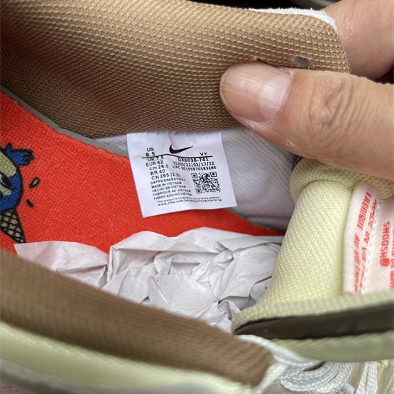 Nike Dunk Low “Cartoon” Sneaker   DX6038-741 - PerfectKickZ