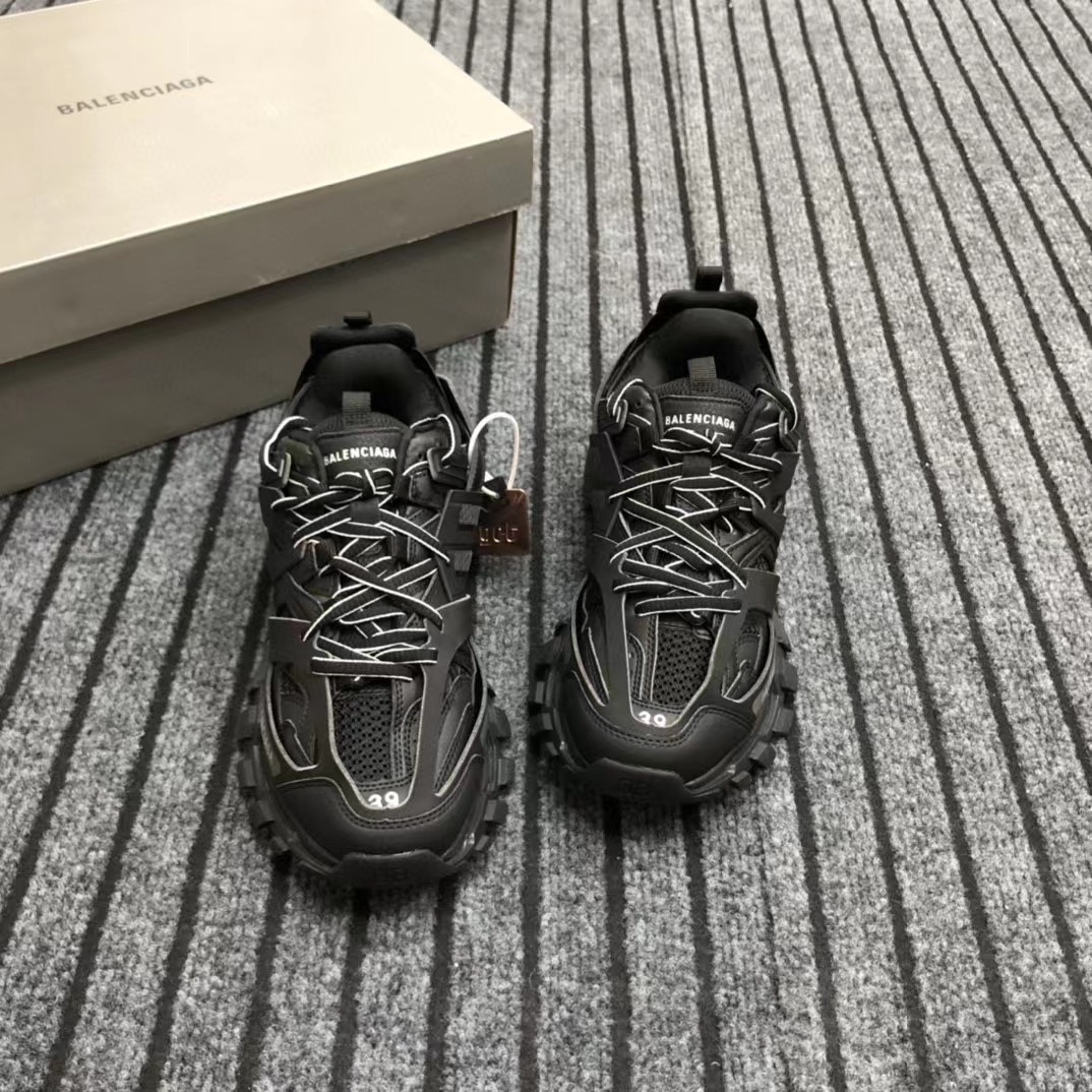 Balenciaga Track  Sneaker - PerfectKickZ