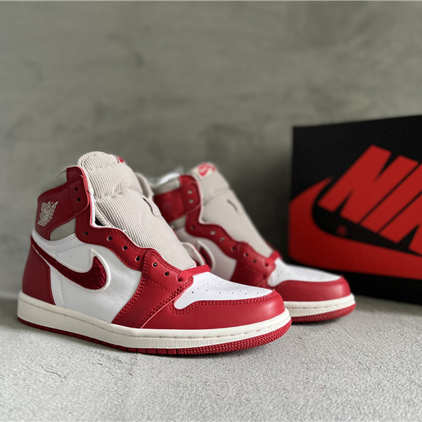 Air Jordan 1 High OG WMNS “Newstalgia”  Sneaker  DJ4891-061 - PerfectKickZ