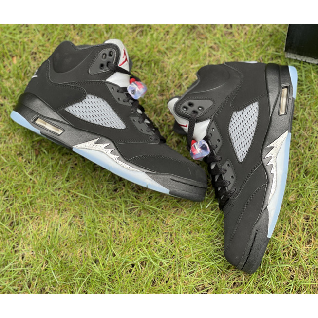 Air Jordan 5 “Metallic Black” Sneaker   845035 003 - PerfectKickZ