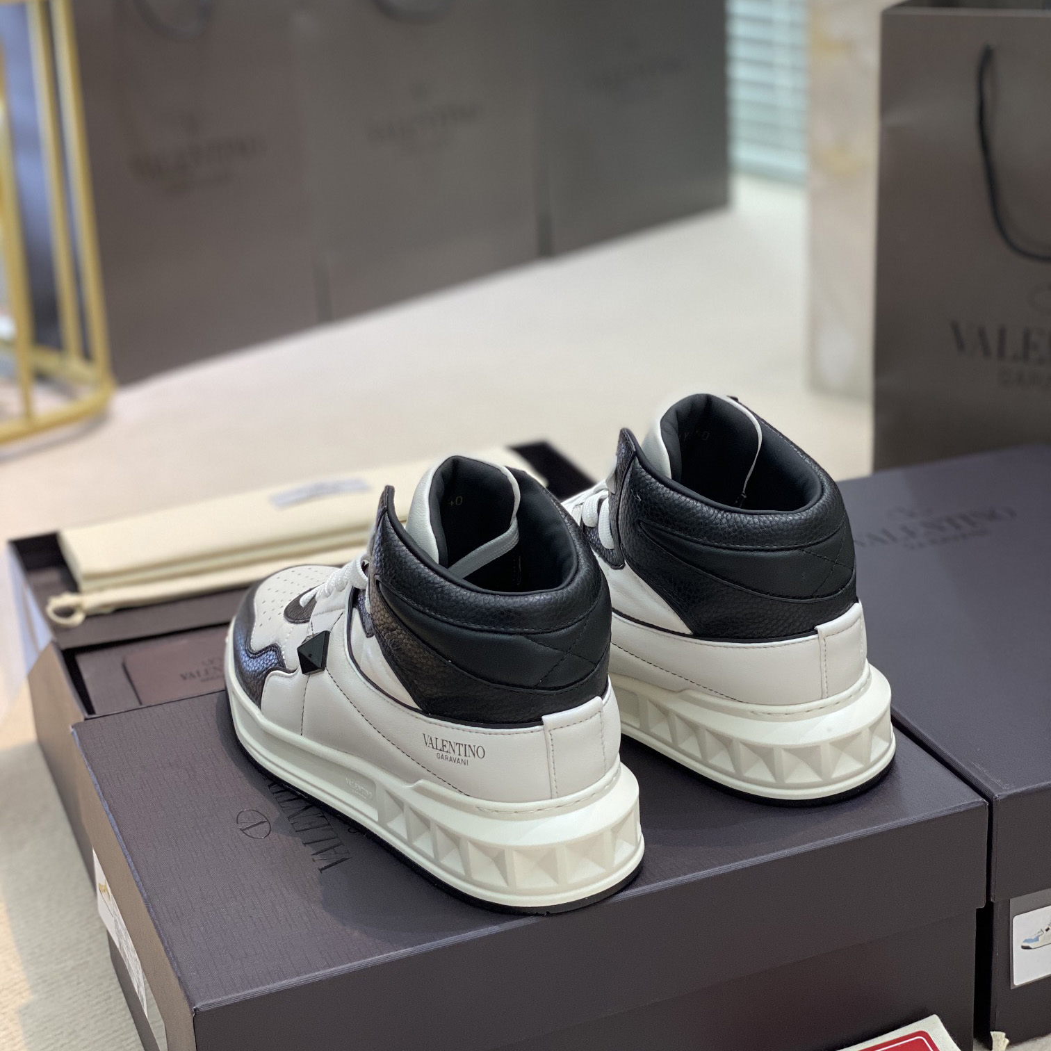 Valenti One Stud Mid-Top Nappa Sneaker - PerfectKickZ