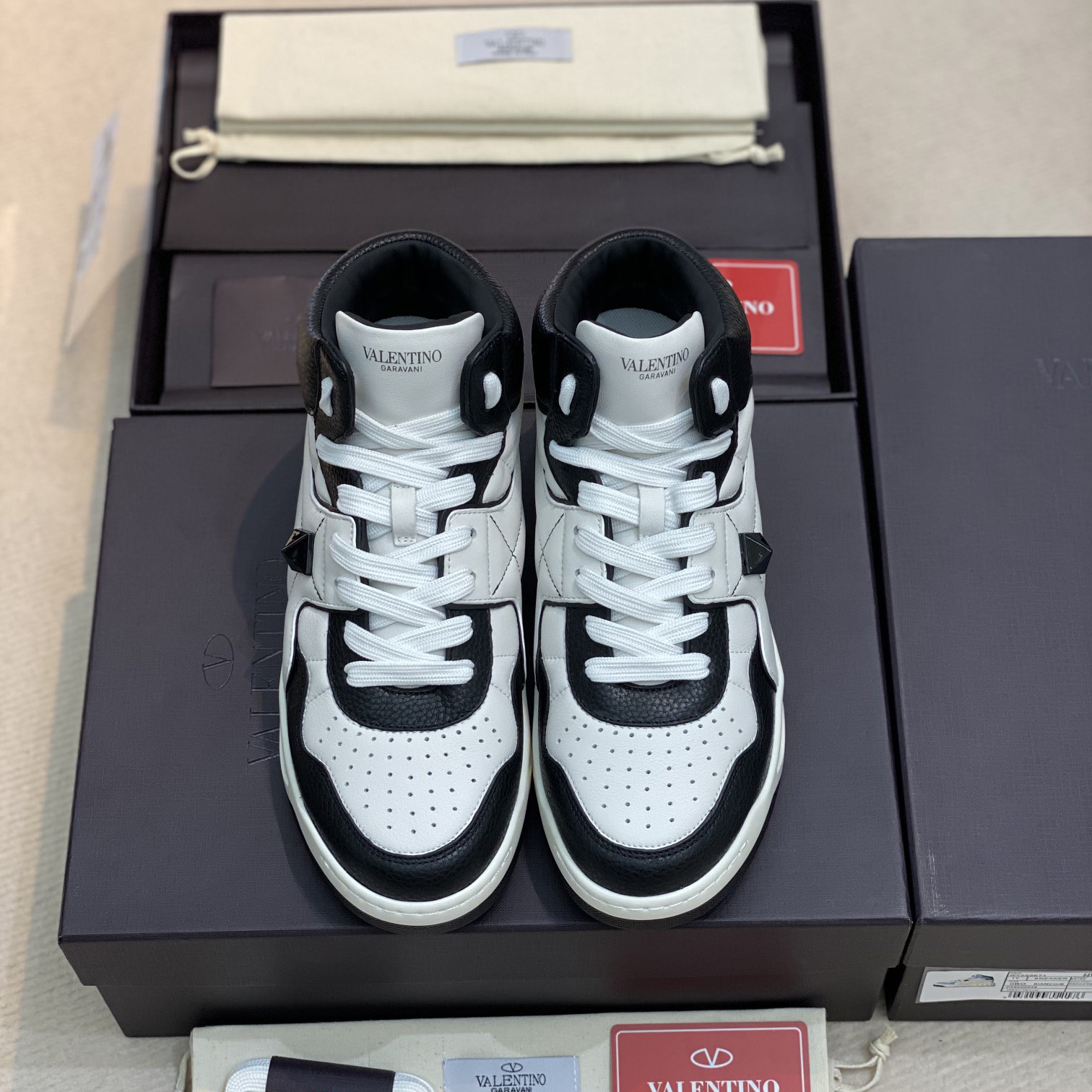 Valenti One Stud Mid-Top Nappa Sneaker - PerfectKickZ
