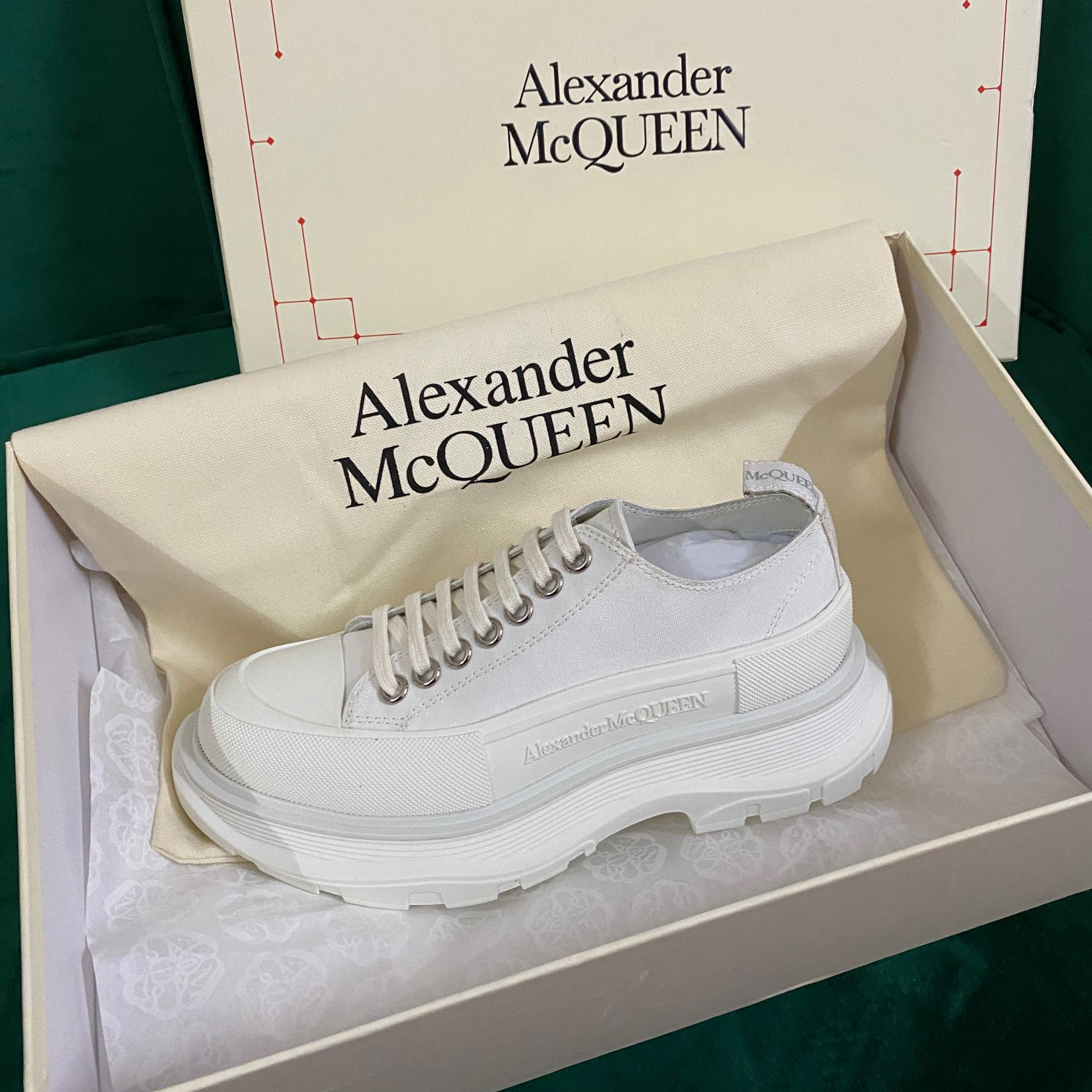 Alexander Mqueen Women's Tread Slick Lace Up In White - PerfectKickZ
