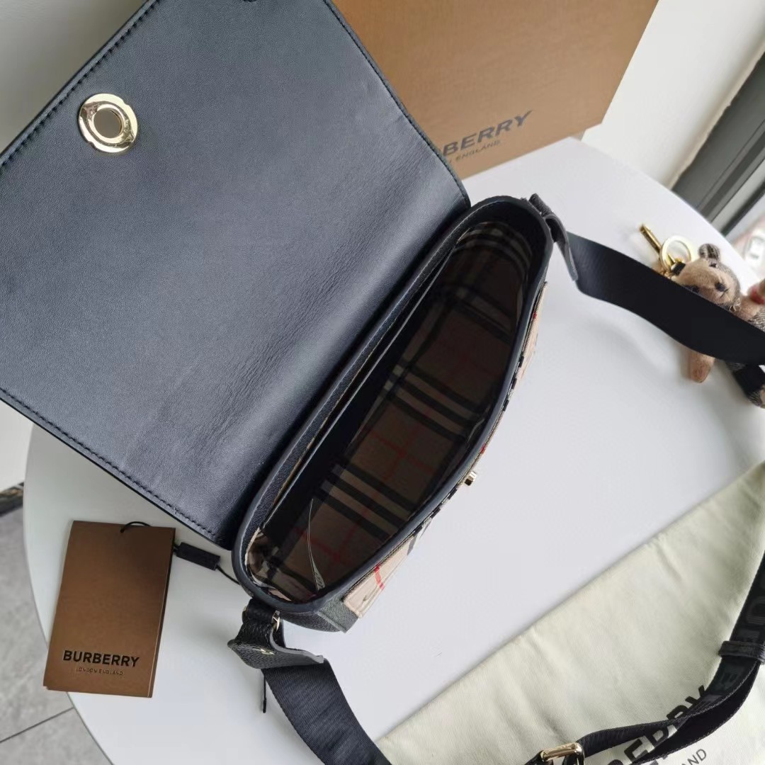 Burberry Hackberry Leather Cross -Body Bag (25-18-8.5cm) - PerfectKickZ