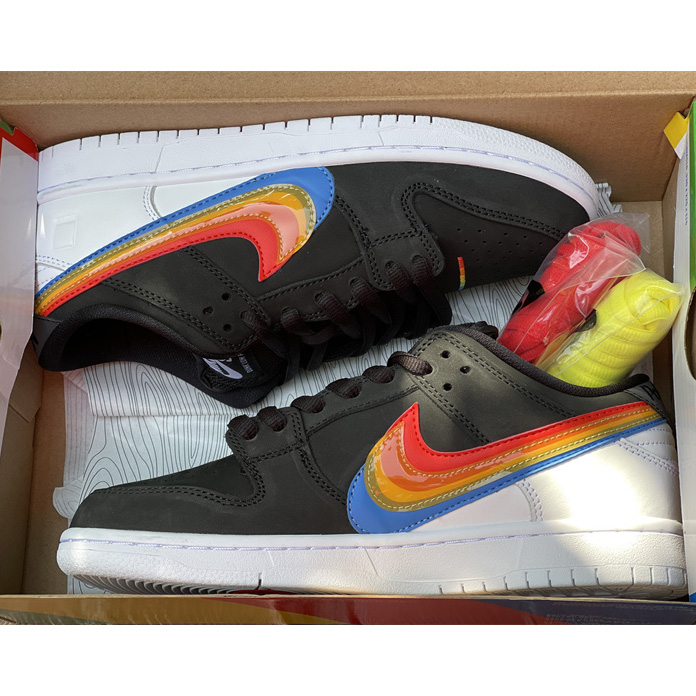 Polaroid x Nike Sb Dunk Low ''Polaroid'' Sneaker    DH7722-001 - PerfectKickZ