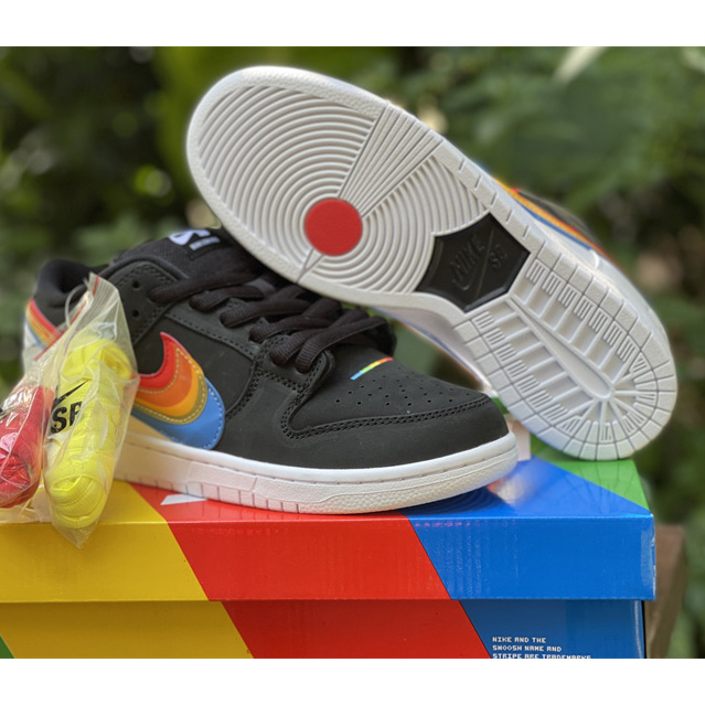 Polaroid x Nike Sb Dunk Low ''Polaroid'' Sneaker    DH7722-001 - PerfectKickZ