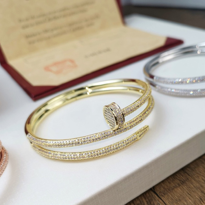 Cartier Juste Un Clou Bracelet - 