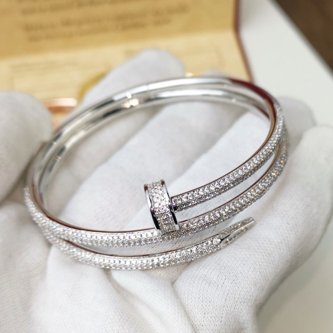 Cartier Juste Un Clou Bracelet - 