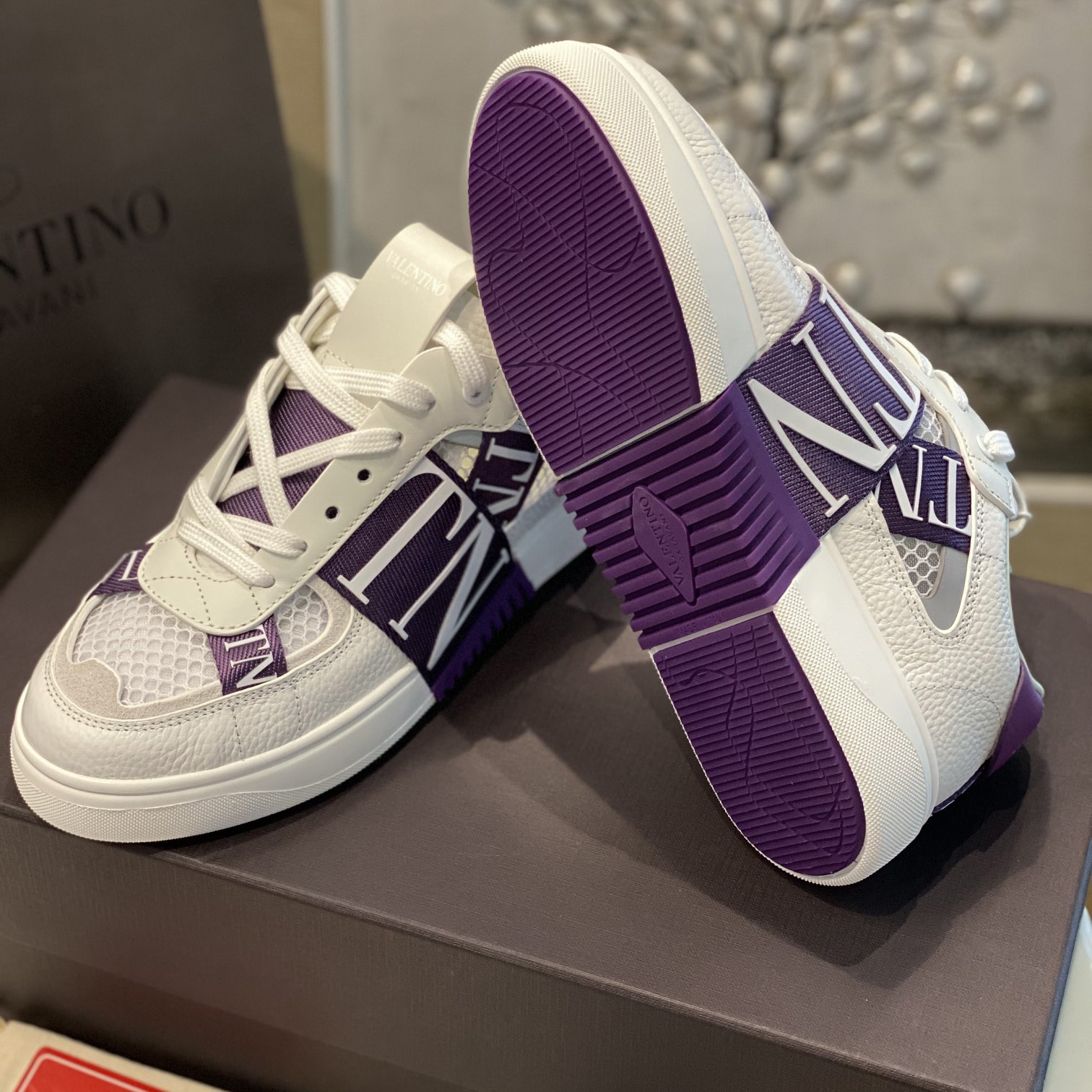 Valenti Low-Top Calfskin And Mesh VL7N Sneaker With Bands - PerfectKickZ
