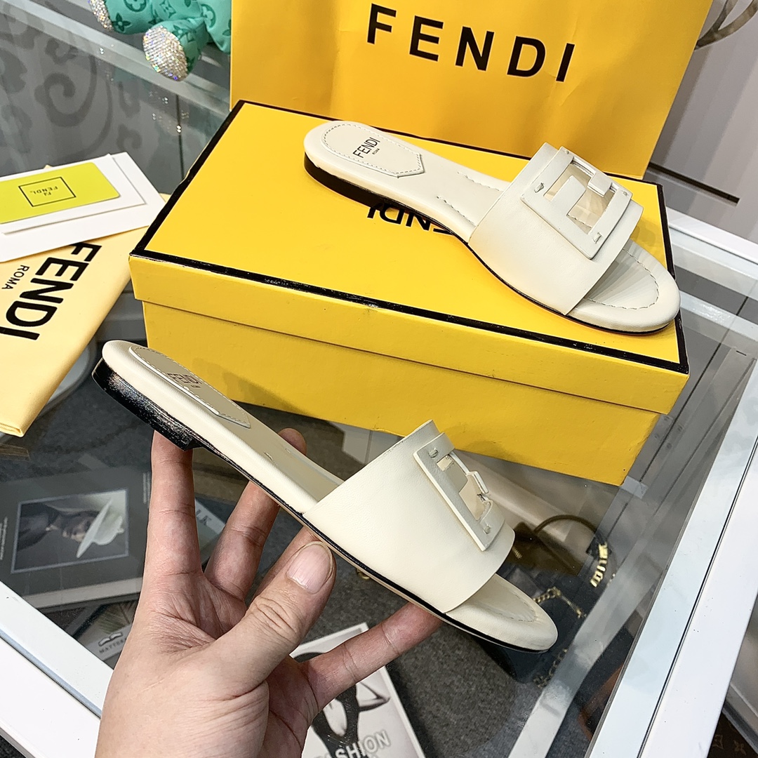 Fendi Signature Beige Leather Slides - PerfectKickZ