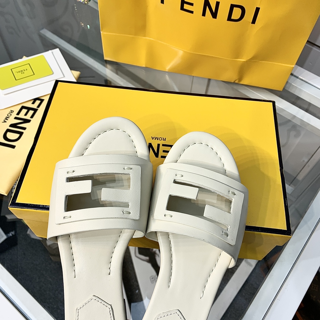 Fendi Signature Beige Leather Slides - PerfectKickZ
