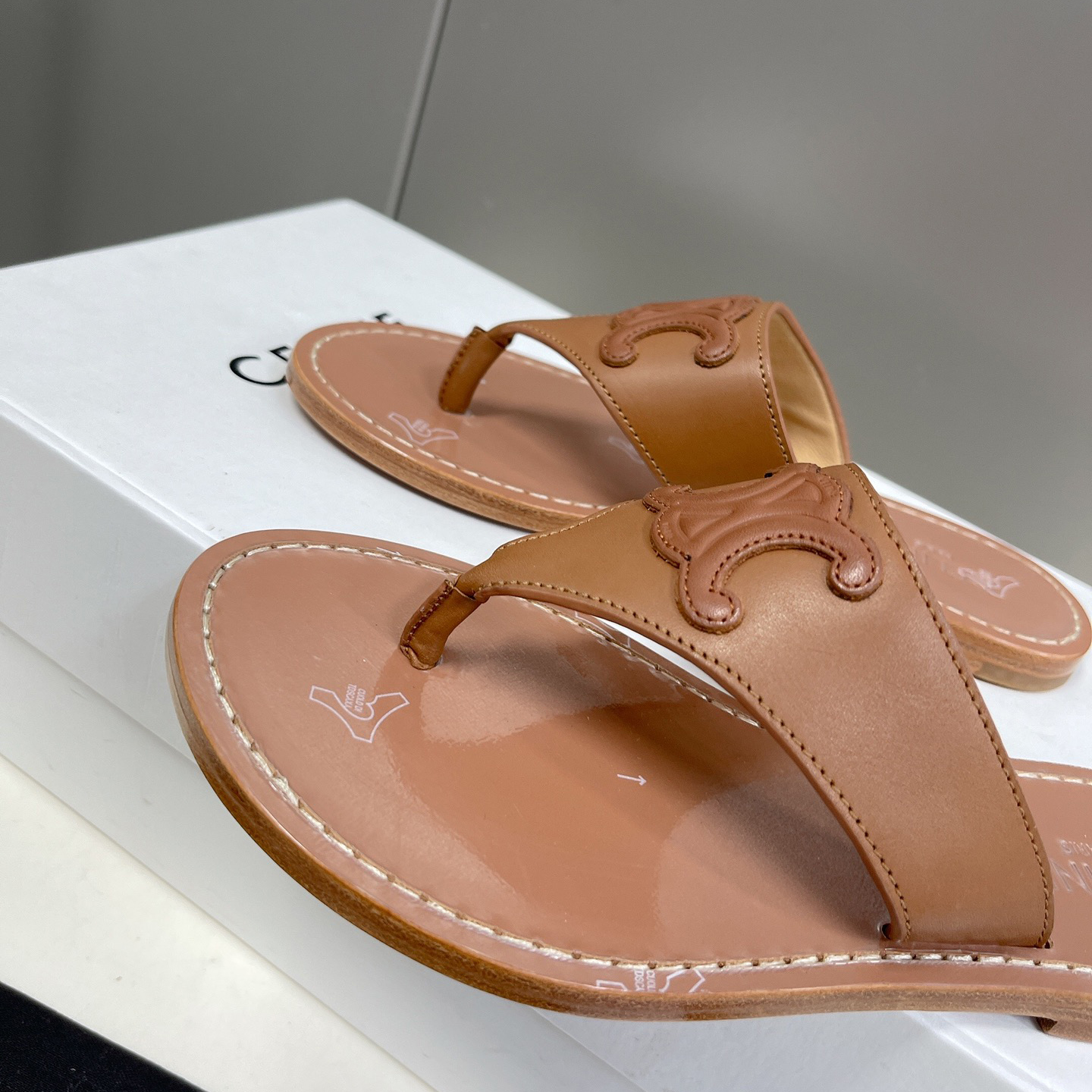 Celine Triomphe Flat Thong In Calfskin Tan - 