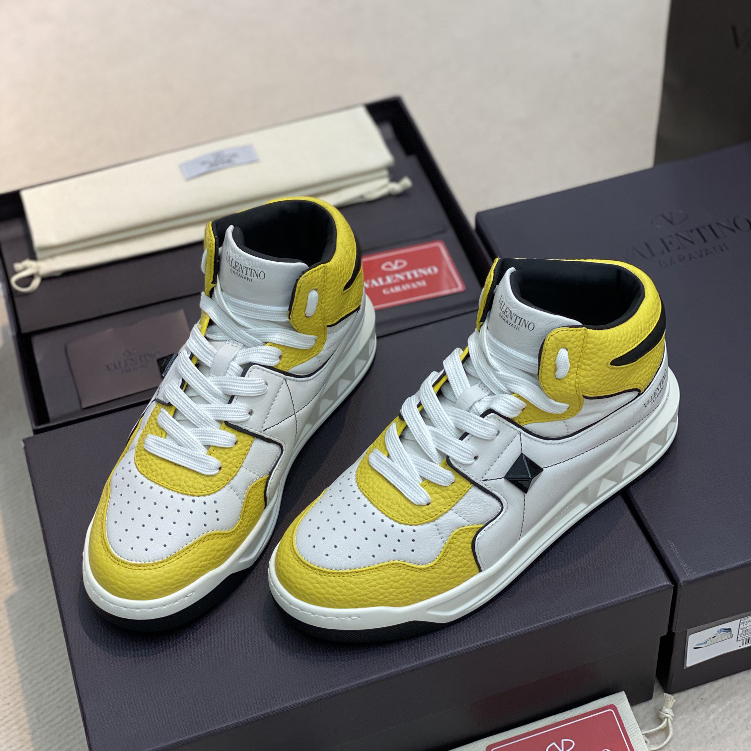 Valenti One Stud Mid-Top Nappa Sneaker - PerfectKickZ