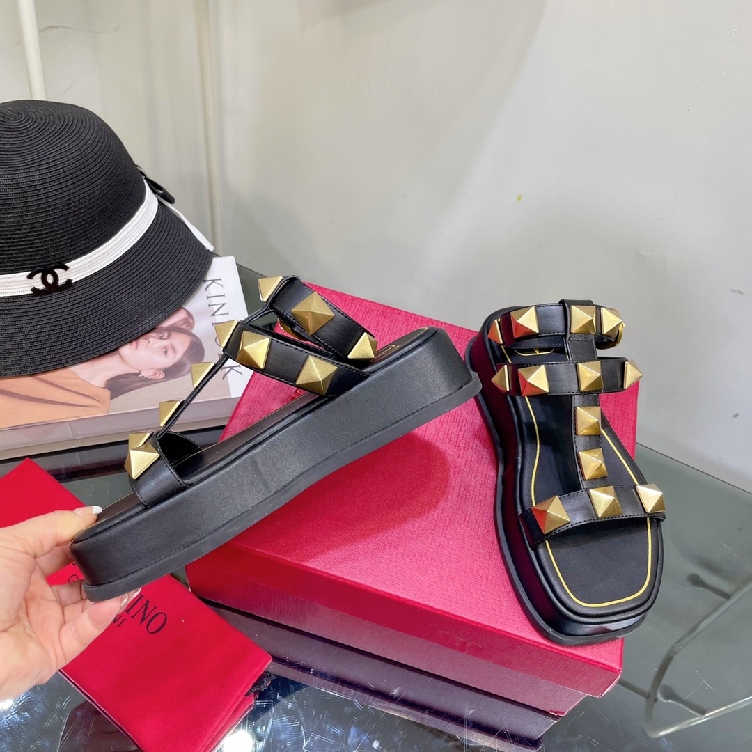 Valenti Roman Stud Calfskin Flatform Sandal 40MM - PerfectKickZ