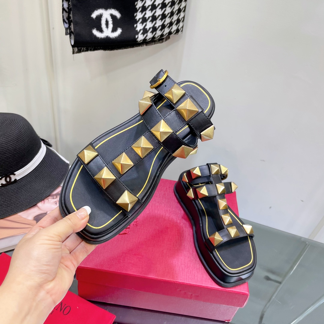 Valenti Roman Stud Calfskin Flatform Sandal 40MM - PerfectKickZ