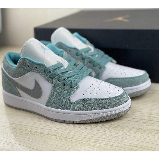 Air Jordan 1 Low ''New Emerald'' Sneaker  DN3705 301 - 
