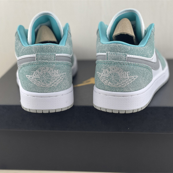 Air Jordan 1 Low ''New Emerald'' Sneaker  DN3705 301 - 