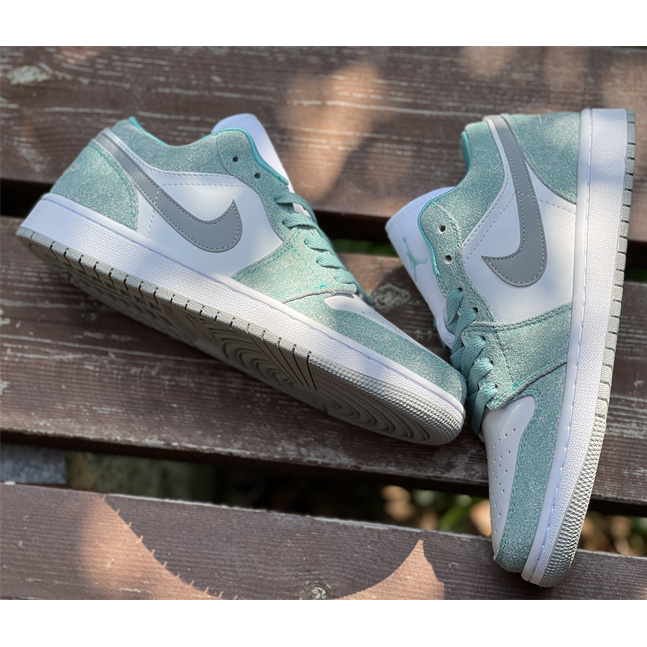 Air Jordan 1 Low ''New Emerald'' Sneaker  DN3705 301 - PerfectKickZ