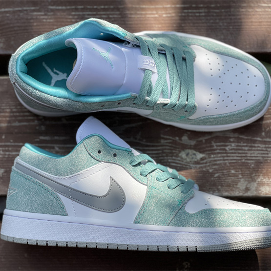 Air Jordan 1 Low ''New Emerald'' Sneaker  DN3705 301 - PerfectKickZ