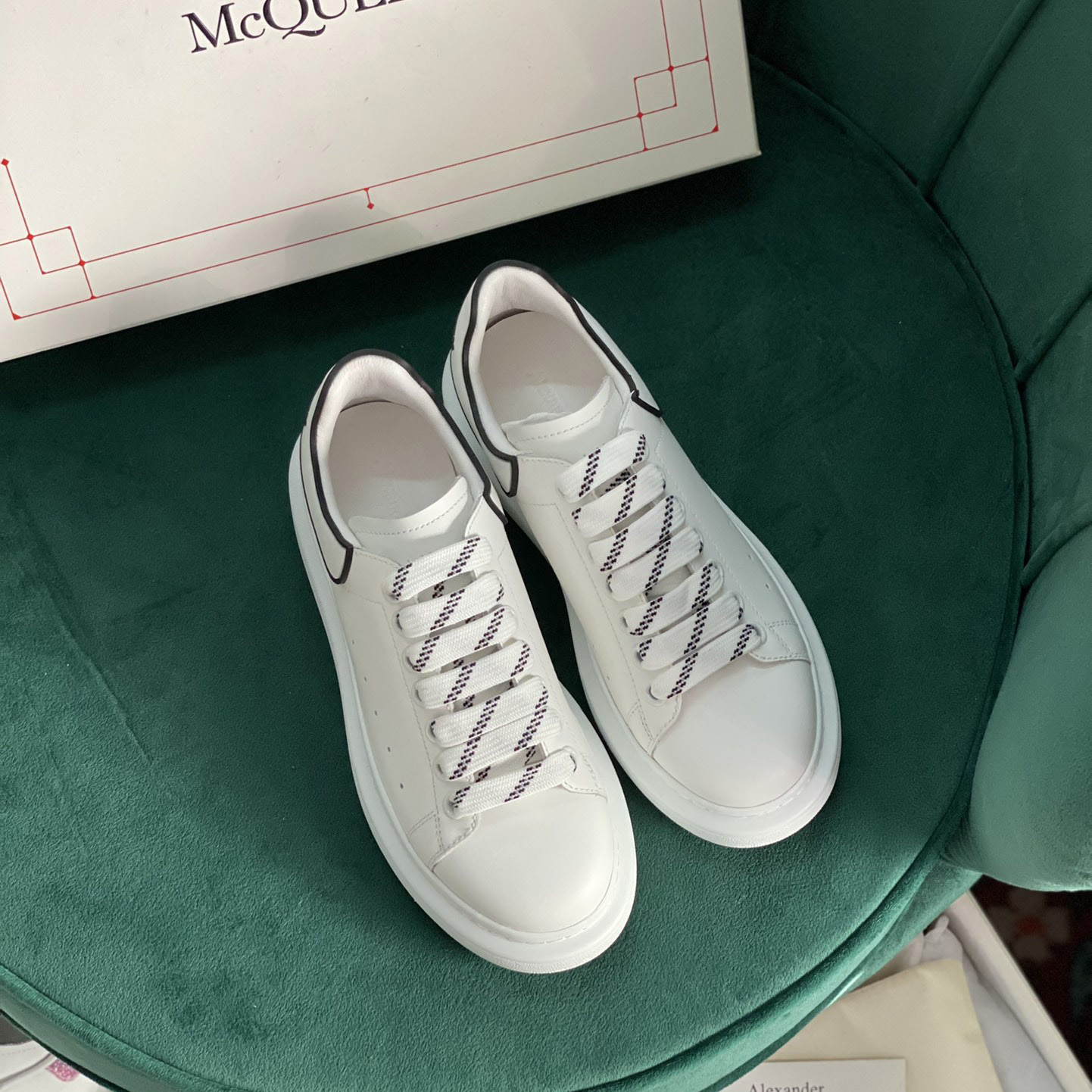 Alexander Mqueen Oversized Sneaker In White/Black - PerfectKickZ